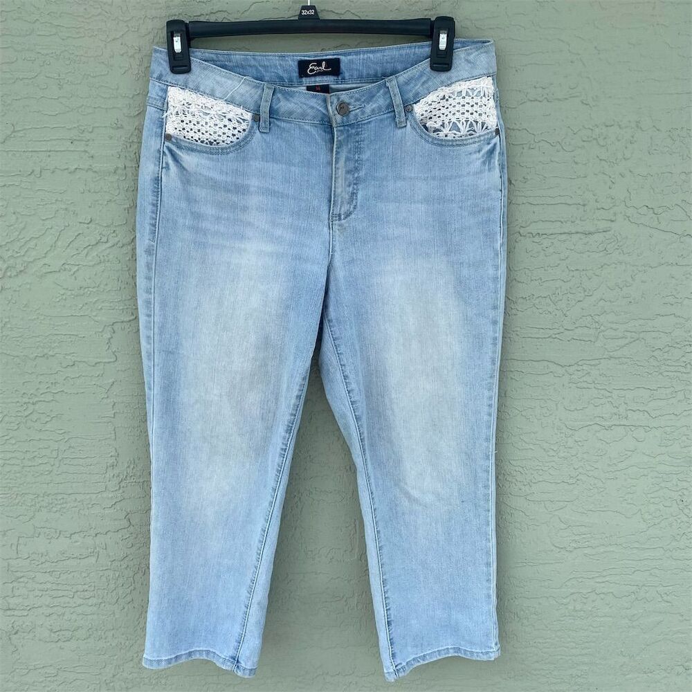 Earl Jean Women's Size 14 Light Wash Denim Capri Jeans Crochet Lace Pockets
